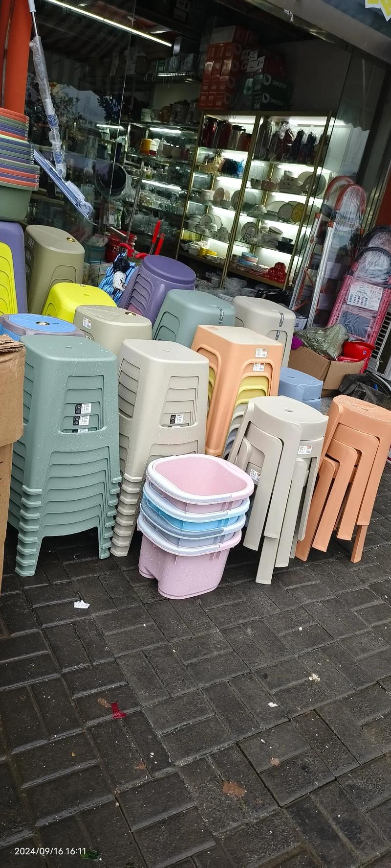 公司举办运动会,现有30,40,50元三个级别的奖品,奖励什么好呢